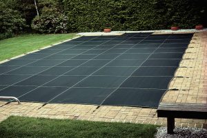 Fully fixed swimming pool cover
