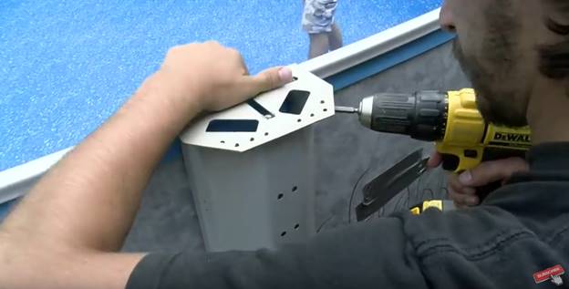 Fixing frame and rails with screws