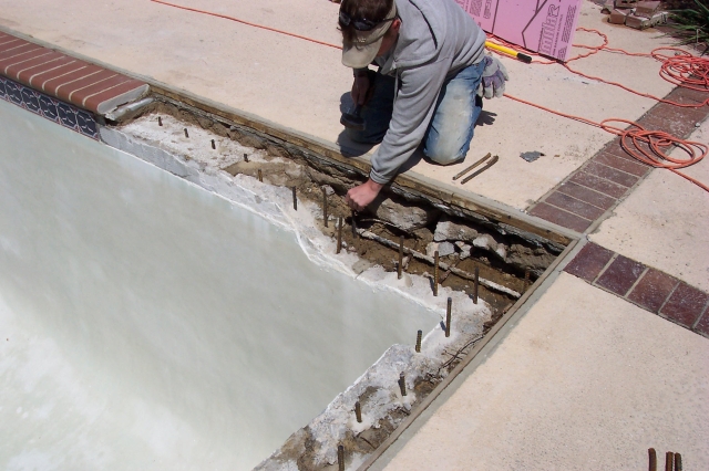 Replacing a concrete swimming pool deck