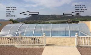 Opening and closing pool enclosure