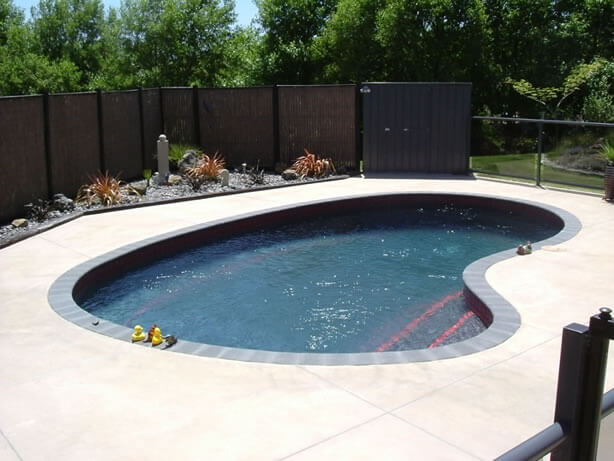 Kidney swimming pool