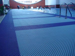 Pool deck mat