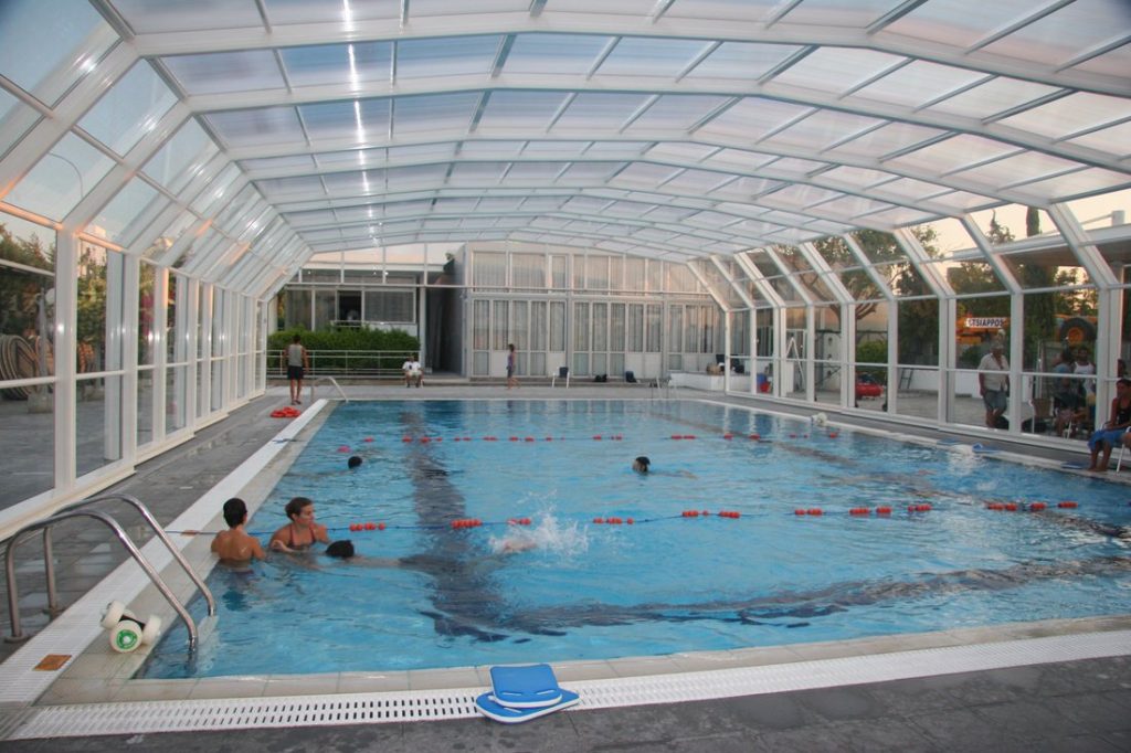 Commercial swimming pool enclosure